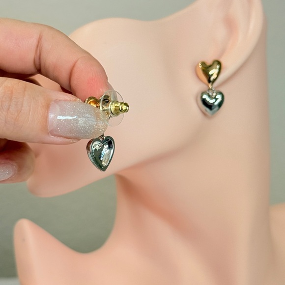 ⚜️ Gold and Silver Heart Drop Earrings - Picture 6 of 7